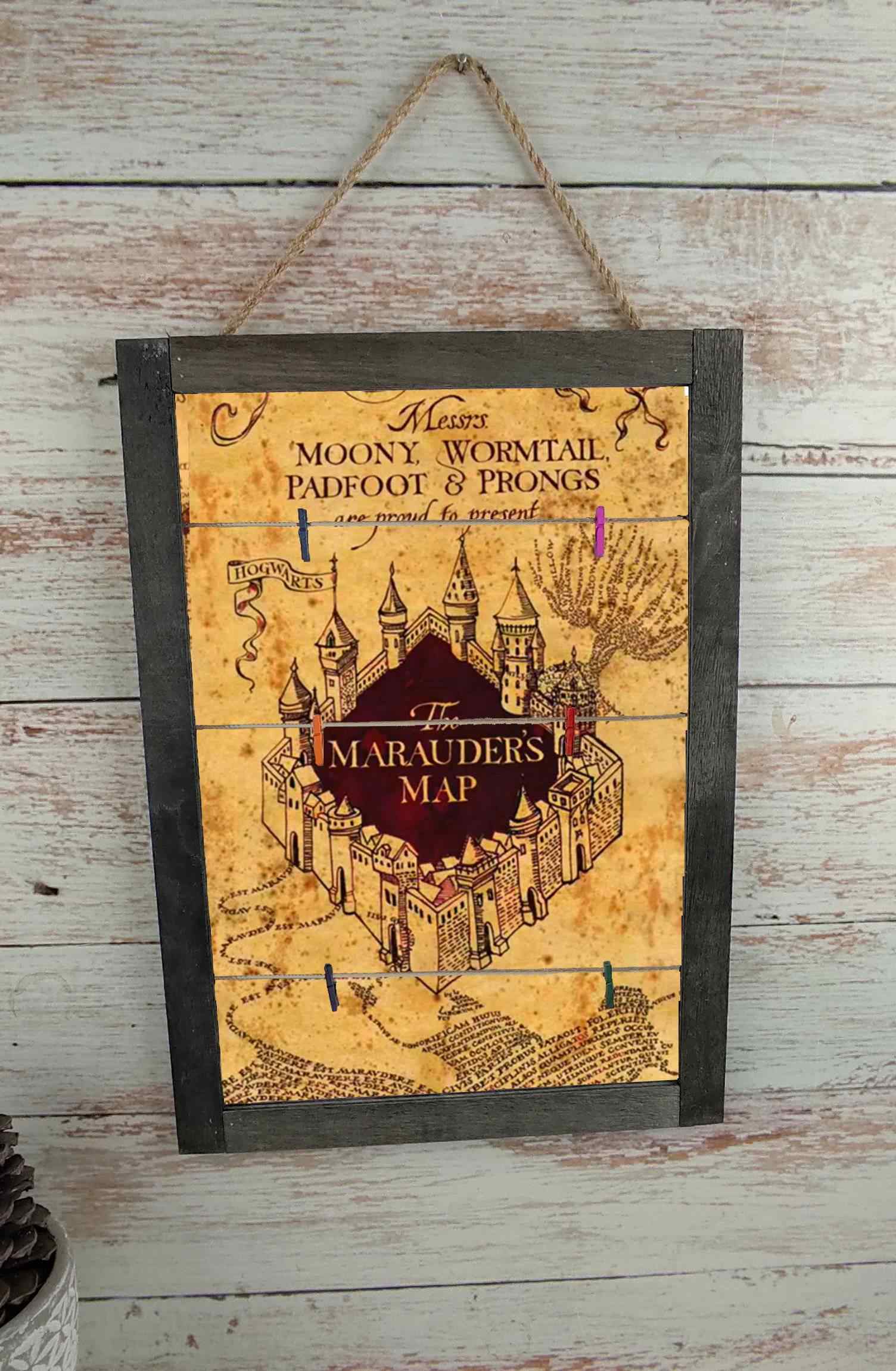 Harry Potter Büyücü Çapulcu Haritası Tasarımlı Ahşap İpli Fotoğraf Çerçevesi Panosu Tablo