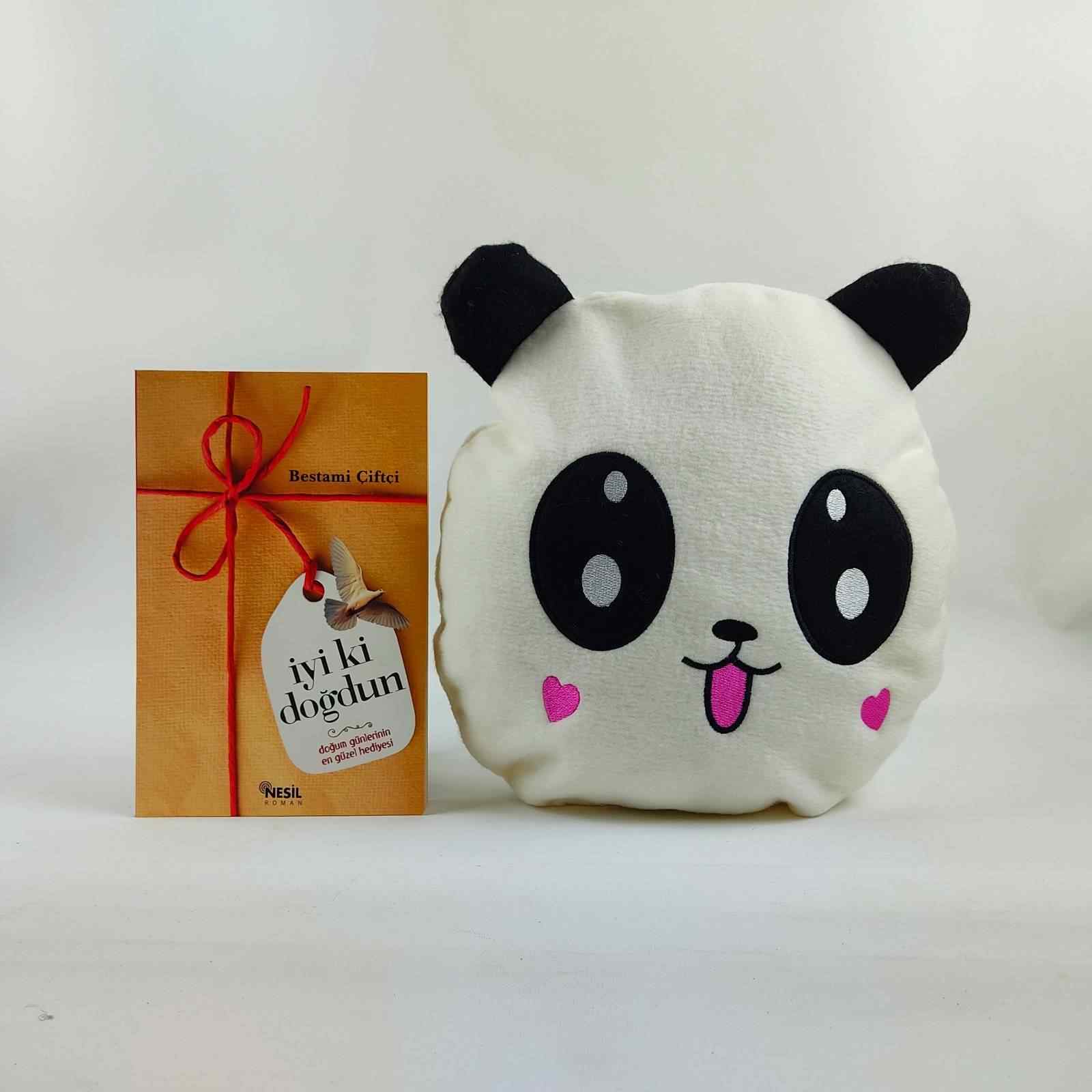 Panda Yastık Ve İyi Ki Doğdun Adlı Kitap 2Li Set